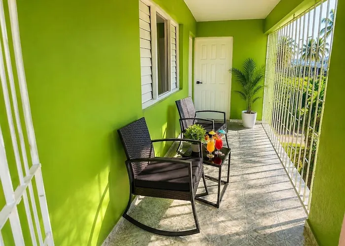 Eden Cove Hideaway